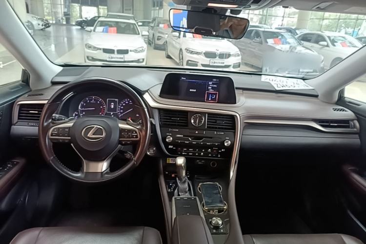 Used Lexus RX 2020 300 4x4 Elegant Edition China VI Center Console