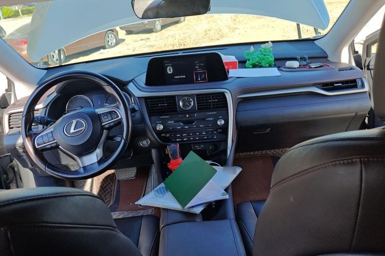 Used Lexus RX 2020 300 4x4 Elegant Edition China VI Center Console