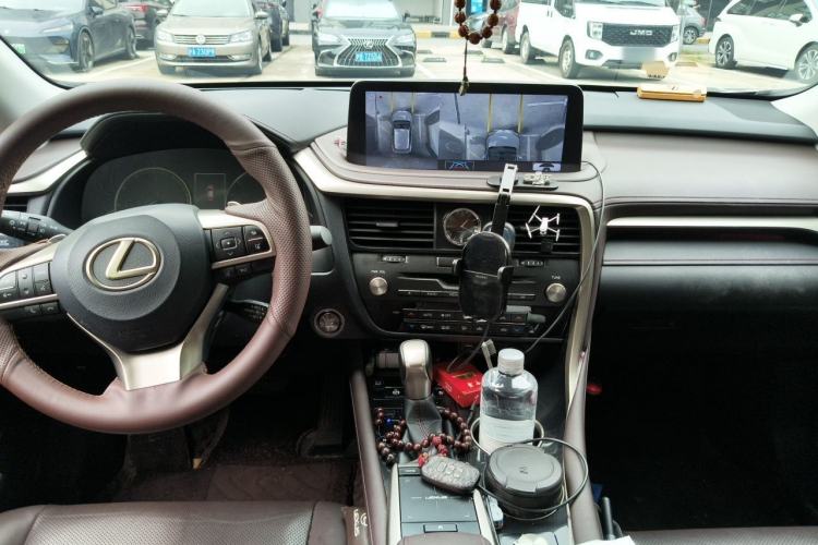 Used Lexus RX 2020 300 4x4 Elegant Edition China VI Center Console