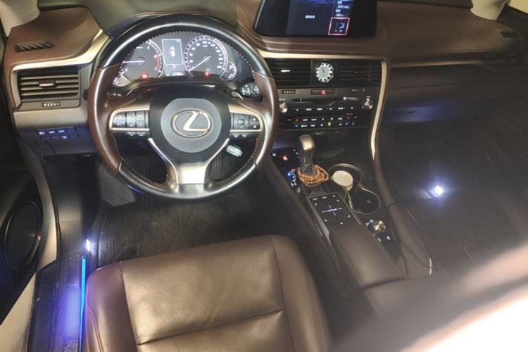 Used Lexus RX 2020 Facelifted 300 4x4 Elegant Edition Center Console