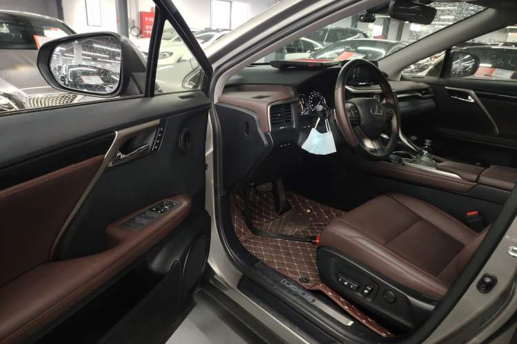 Used Lexus RX 2020 Revised Version 300 Two-Wheel Drive Comfort Edition Driver Seat