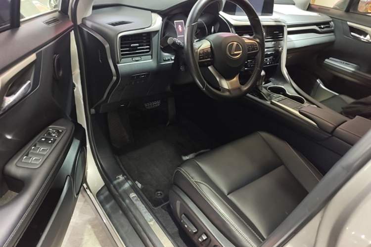 Used Lexus RX 2020 Revised Version 300 Two-Wheel Drive Elite Edition Driver Seat