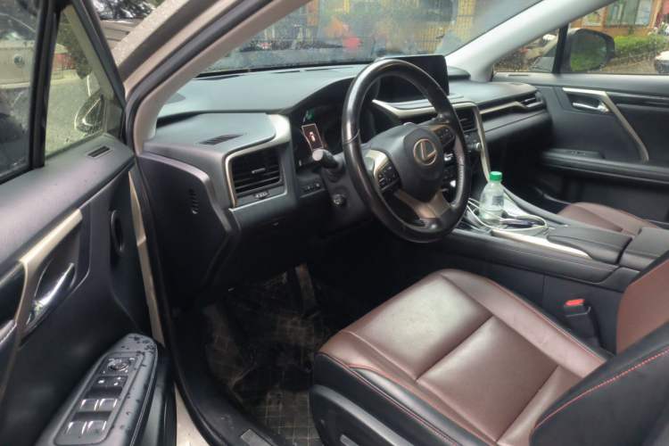 Used Lexus RX 2020 Revised Version 300 Two-Wheel Drive Elite Edition Driver Seat
