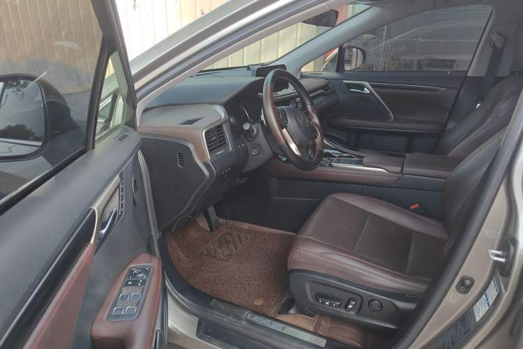 Used Lexus RX 2020 Facelifted 300 4x4 Elegant Edition Driver Seat