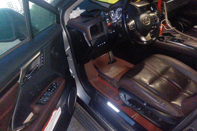 Used Lexus RX 2020 450hL Four-Wheel Drive Luxury Edition 7-Seater Driver Seat