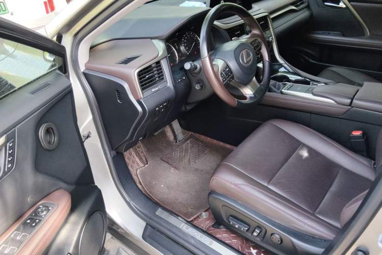 Used Lexus RX 2020 Facelifted 300 4x4 Elegant Edition Driver Seat
