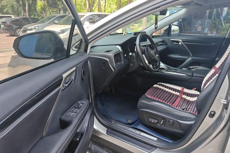 Used Lexus RX 2020 300 Two-Wheel Drive Elite Edition China VI Standard Driver Seat