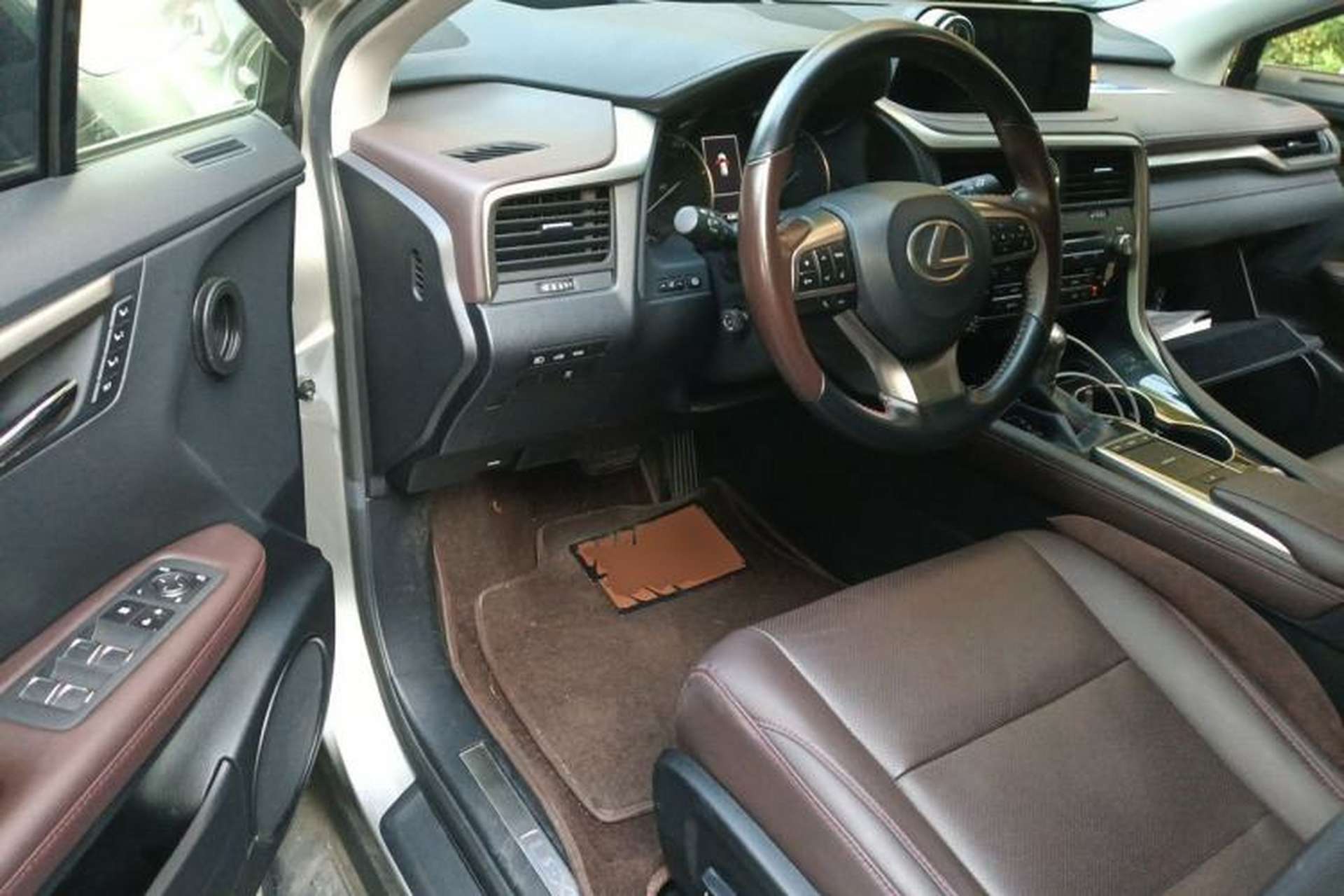 Used Lexus RX 2020 Facelifted 300 4x4 Elegant Edition Driver Seat