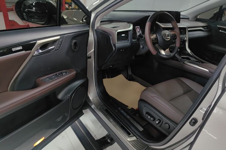 Used Lexus RX 2020 300 Two-Wheel Drive Comfort Edition China VI Standard Driver Seat