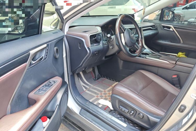 Used Lexus RX 2020 300 4x4 Elegant Edition China VI Driver Seat