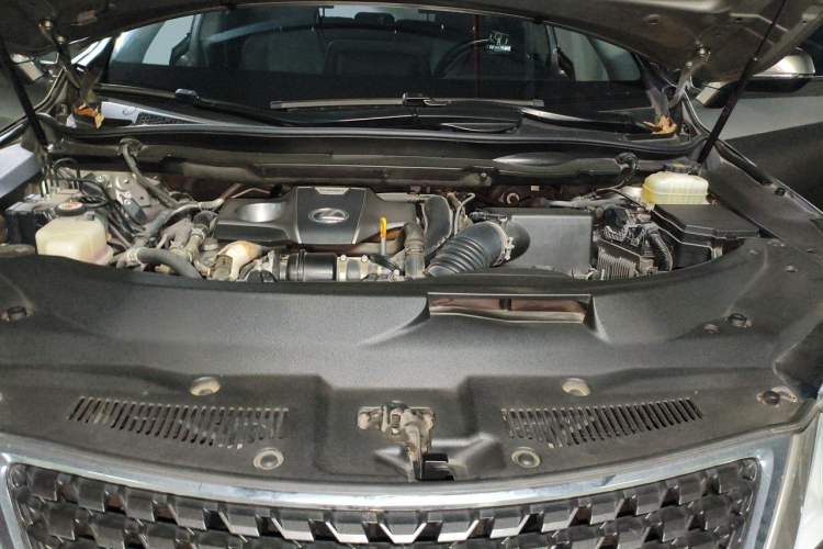 Used Lexus RX 2020 300 4x4 Elegant Edition China VI Engine Bay