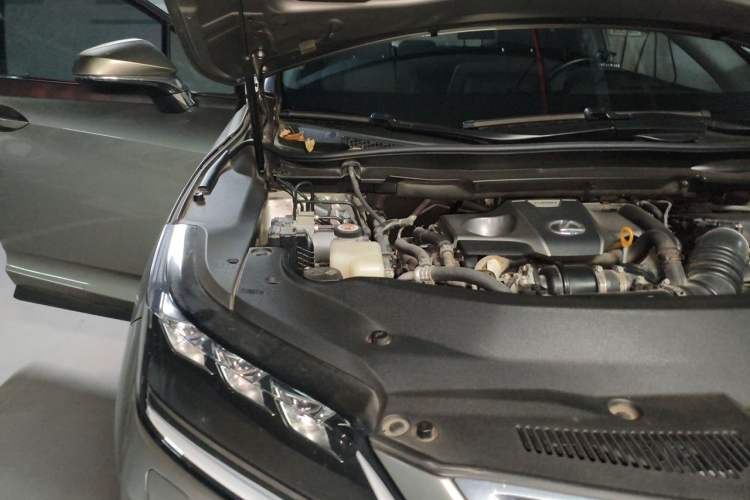 Used Lexus RX 2020 300 4x4 Elegant Edition China VI Engine Bay Right