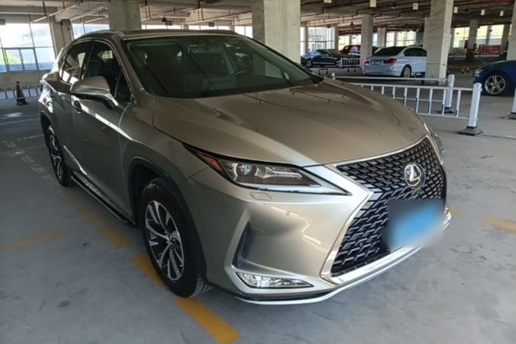 Used Lexus RX 2020 Revised Version 300 Two-Wheel Drive Elite Edition Front Right 45 Deg
