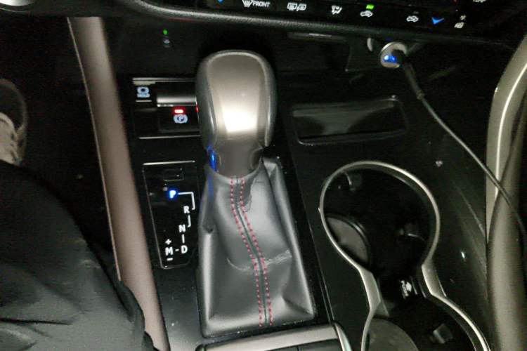 Used Lexus RX 2020 300 4x4 Elegant Edition China VI Gear Lever