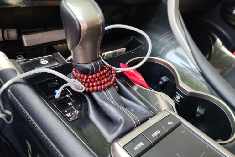 Used Lexus RX 2020 Revised Version 300 Two-Wheel Drive Elite Edition Gear Lever
