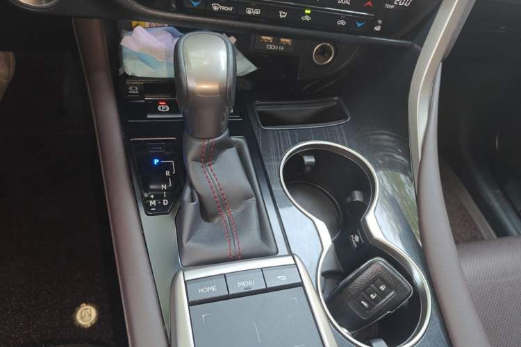Used Lexus RX 2020 Facelifted 300 4x4 Elegant Edition Gear Lever
