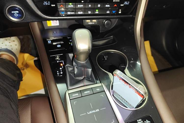 Used Lexus RX 2020 Revised Version 450h Four-Wheel Drive Elegant Edition Gear Lever