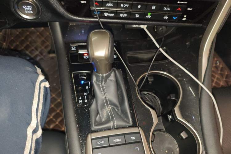 Used Lexus RX 2020 300 4x4 Elegant Edition China VI Gear Lever
