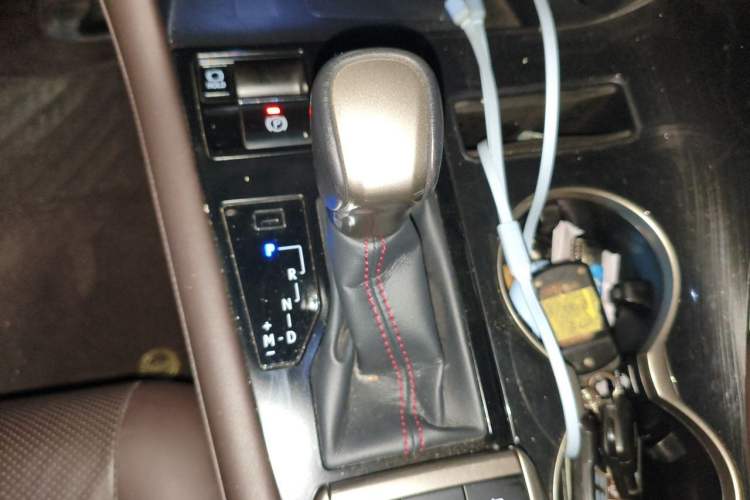 Used Lexus RX 2020 Facelifted 300 4x4 Elegant Edition Gear Lever