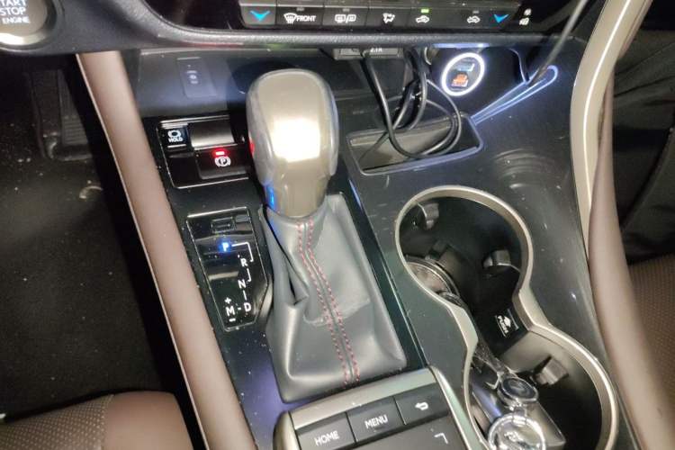 Used Lexus RX 2020 300 4x4 Elegant Edition China VI Gear Lever