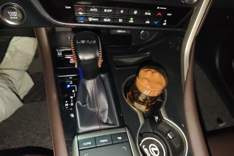 Used Lexus RX 2020 Facelifted 300 4x4 Elegant Edition Gear Lever