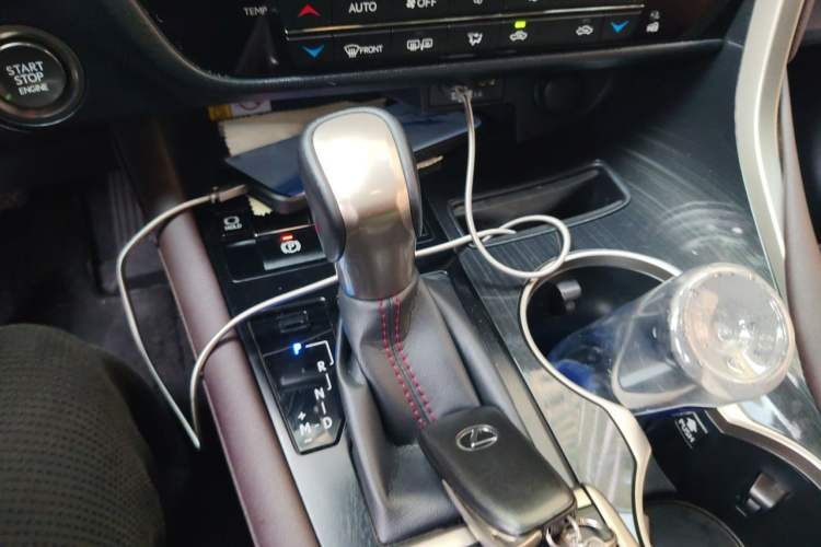 Used Lexus RX 2020 Facelifted 300 4x4 Elegant Edition Gear Lever