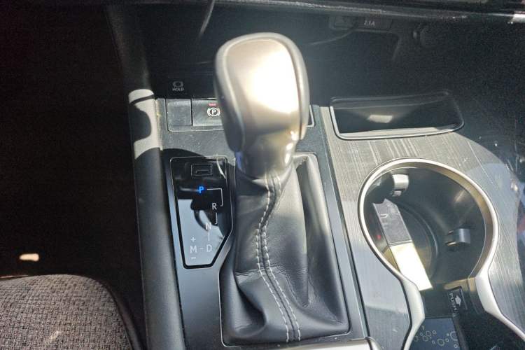 Used Lexus RX 2020 Revised Version 300 Two-Wheel Drive Elite Edition Gear Lever