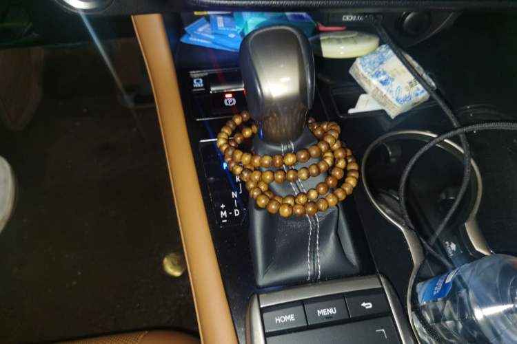 Used Lexus RX 2020 Revised Version 300 Two-Wheel Drive Comfort Edition Gear Lever