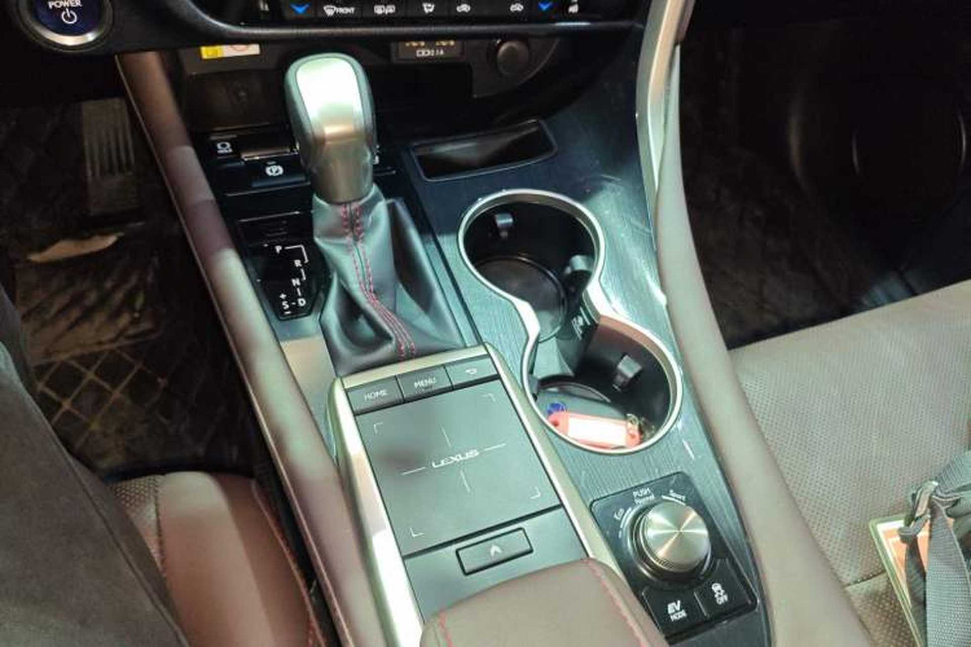 Used Lexus RX 2020 450hL Four-Wheel Drive Elegant 7-Seater China VI Standard Gear Lever