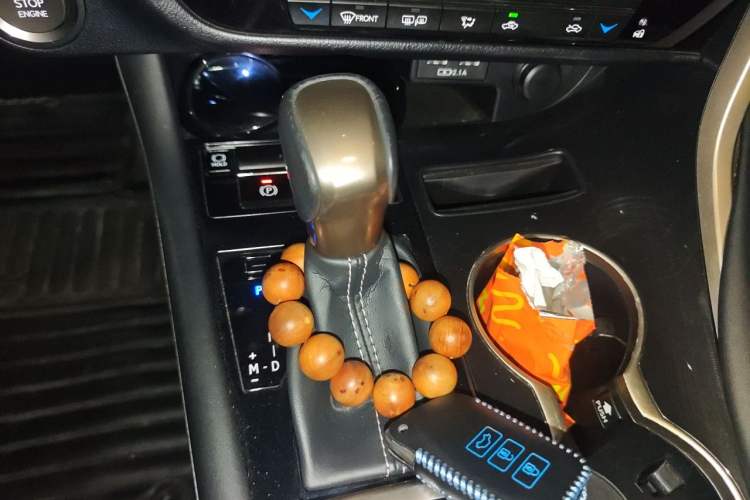 Used Lexus RX 2020 Revised Version 300 Two-Wheel Drive Elite Edition Gear Lever