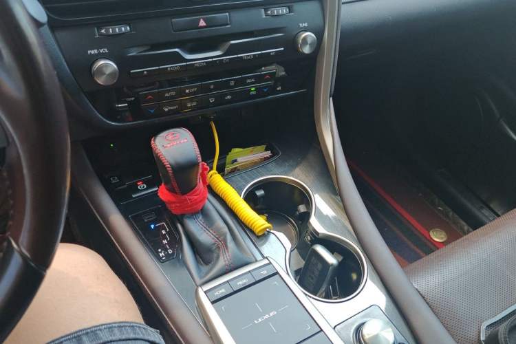 Used Lexus RX 2020 300 4x4 Elegant Edition China VI Gear Lever