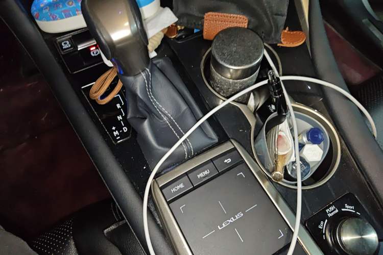 Used Lexus RX 2020 300 Two-Wheel Drive Elite Edition China VI Standard Gear Lever