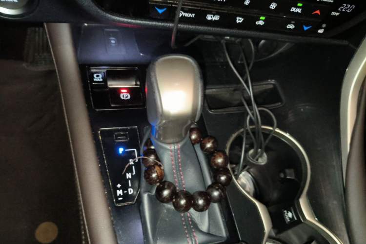Used Lexus RX 2020 Revised Version 300 Two-Wheel Drive Comfort Edition Gear Lever