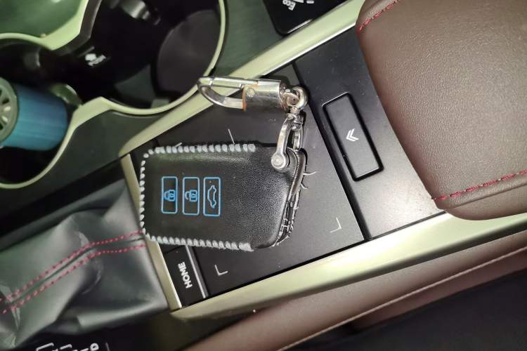 Used Lexus RX 2020 Facelifted 300 4x4 Elegant Edition Interior 1