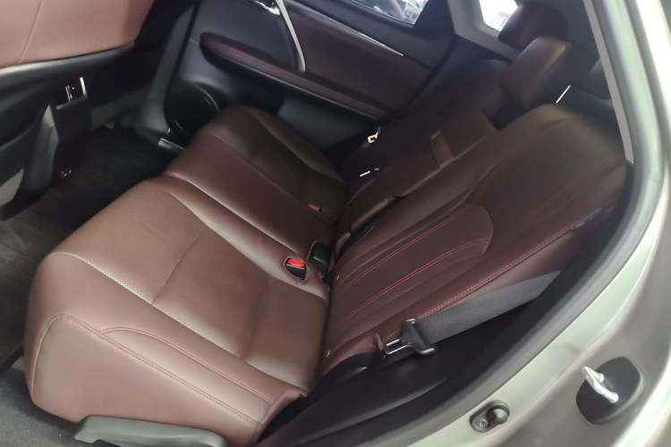 Used Lexus RX 2020 Facelifted 300 4x4 Elegant Edition Interior 3