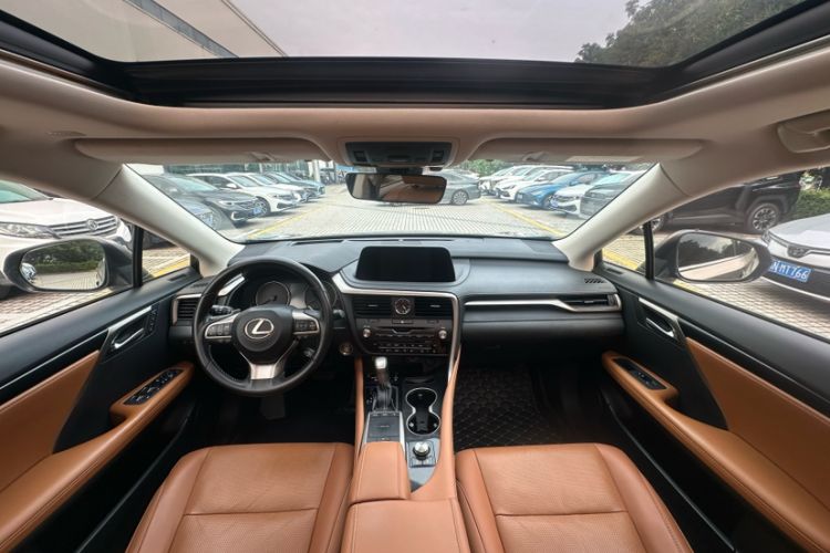 Used Lexus RX 2020 Facelifted 300 4x4 Elegant Edition Interior 3