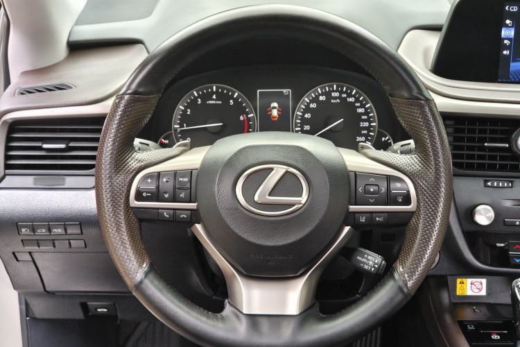 Used Lexus RX 2020 Facelifted 300 4x4 Elegant Edition Interior 5
