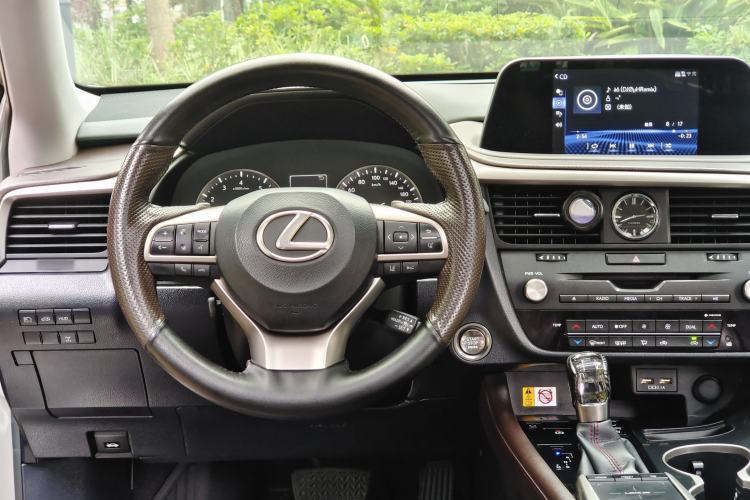 Used Lexus RX 2020 Facelifted 300 4x4 Elegant Edition Interior 6