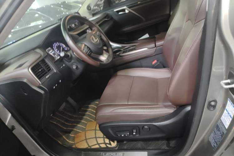 Used Lexus RX 2020 450h Four-Wheel Drive Elegant Edition China VI Standard Left Front Seat
