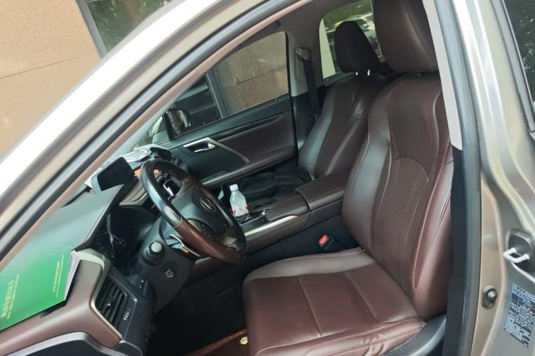 Used Lexus RX 2020 Revised Version 300 Two-Wheel Drive Comfort Edition Left Front Seat