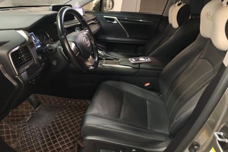 Used Lexus RX 2020 300 4x4 Elegant Edition China VI Left Front Seat