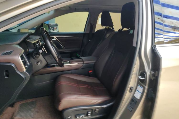 Used Lexus RX 2020 450h Four-Wheel Drive Luxury Edition China VI Standard Left Front Seat