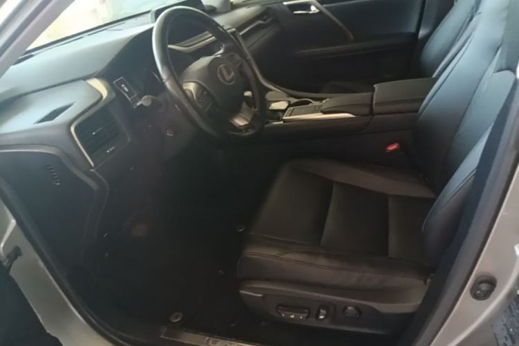 Used Lexus RX 2020 Revised Version 300 Two-Wheel Drive Elite Edition Left Front Seat