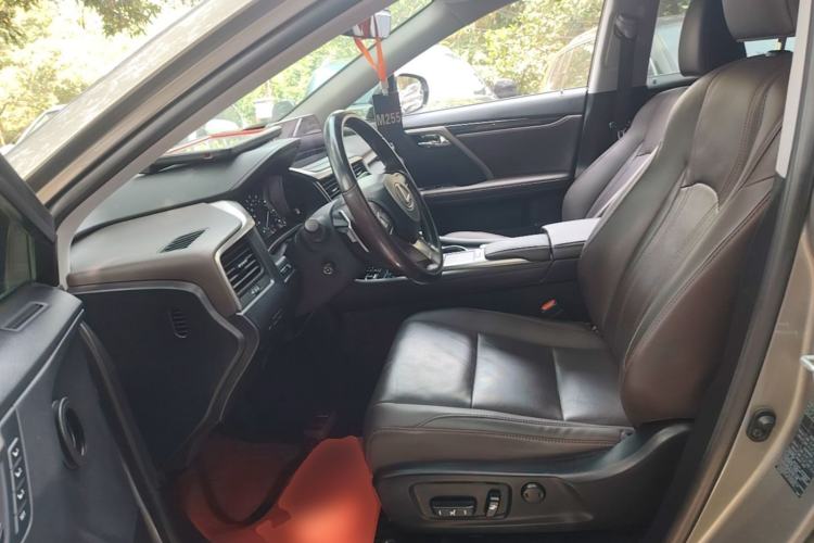 Used Lexus RX 2020 Revised Version 300 Two-Wheel Drive Comfort Edition Left Front Seat
