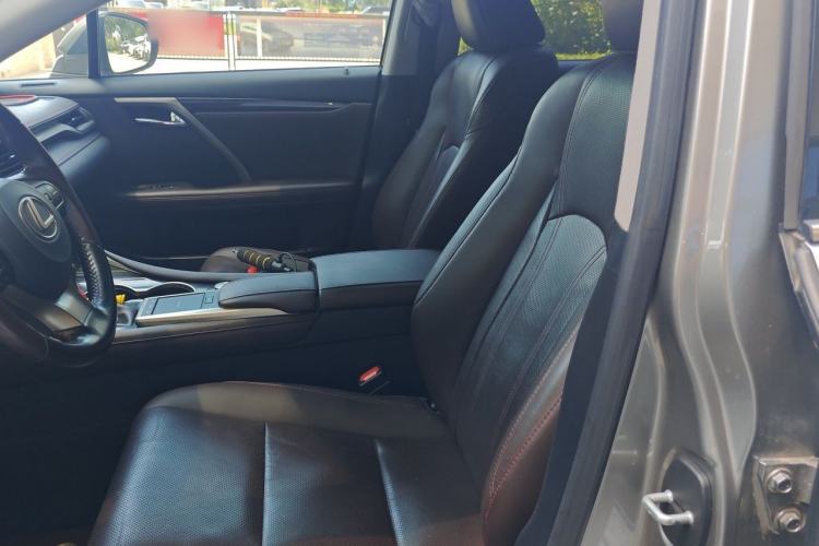 Used Lexus RX 2020 300 4x4 Elegant Edition China VI Left Front Seat
