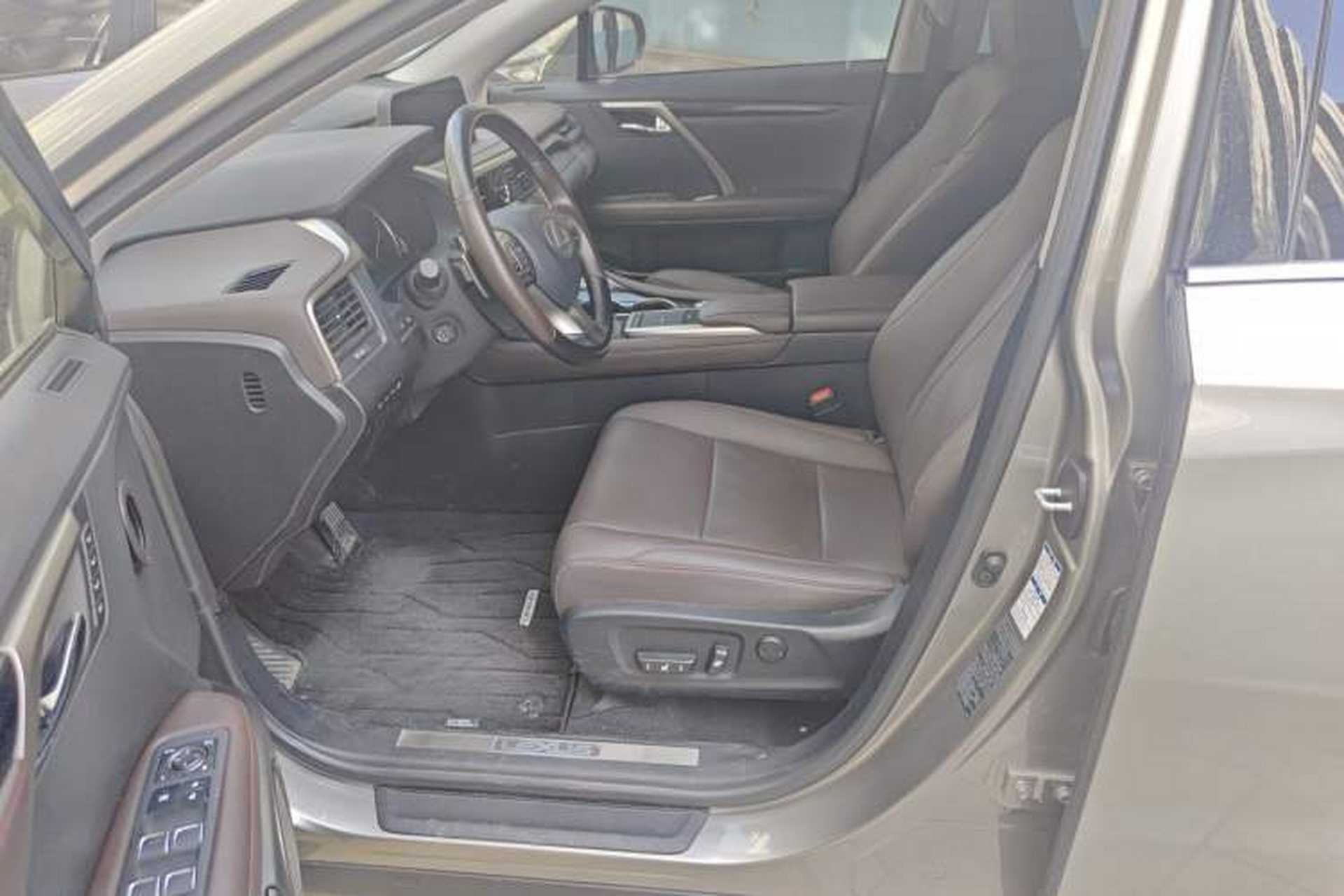 Used Lexus RX 2020 450hL Four-Wheel Drive Elegant Edition 7-Seater China V Emission Standard Left Front Seat