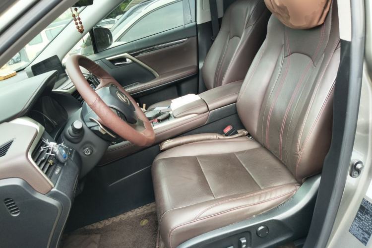 Used Lexus RX 2020 300 4x4 Elegant Edition China VI Left Front Seat