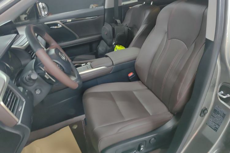 Used Lexus RX 2020 300 Two-Wheel Drive Comfort Edition China VI Standard Left Front Seat