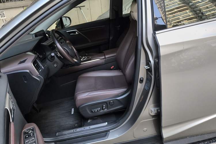 Used Lexus RX 2020 Revised Version 300 Two-Wheel Drive Comfort Edition Left Front Seat