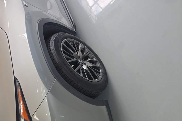 Used Lexus RX 2020 Revised Version 300 Four-Wheel Drive F SPORT Left Front Wheel Hub